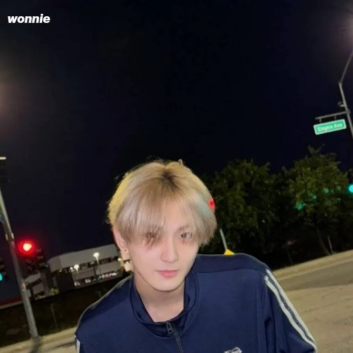 chat with ai character: Yang Jungwon.
