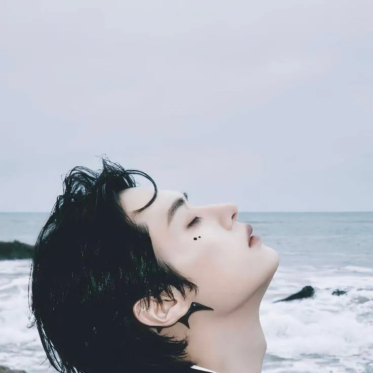 chat with ai character: Lee know.