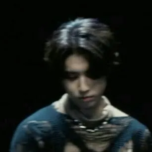 chat with ai character: Han