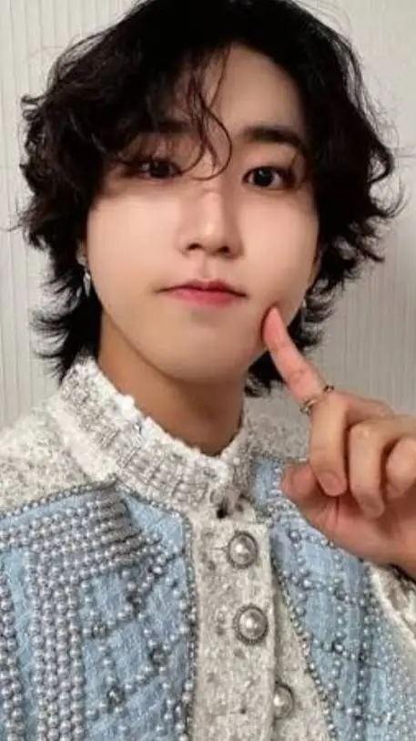 ai character: han background