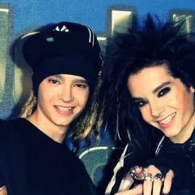 chat with ai character: bill and tom