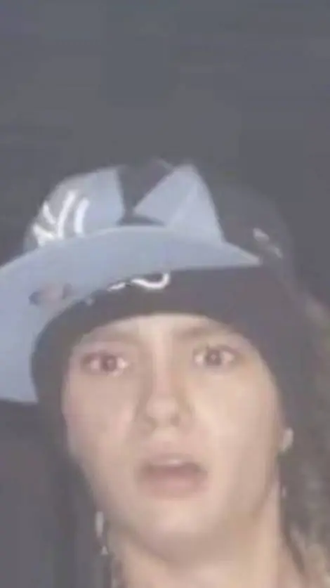 ai character: tokio hotel GC background