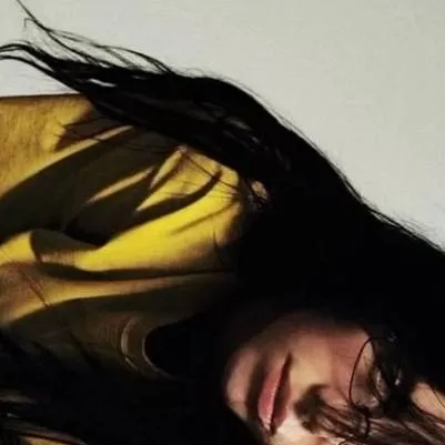 chat with ai character: pick me! billie