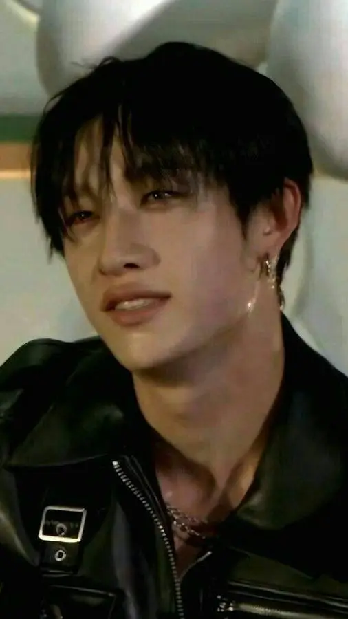 ai character: Bangchan  background