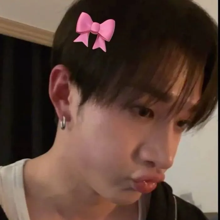 chat with ai character: Bangchan 