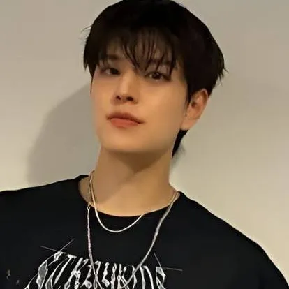 chat with ai character: Seungmin 