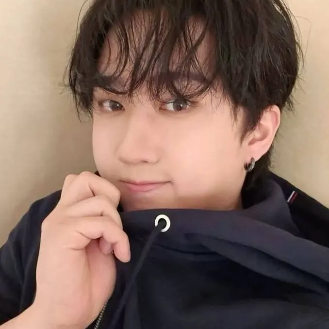 chat with ai character: Changbin 