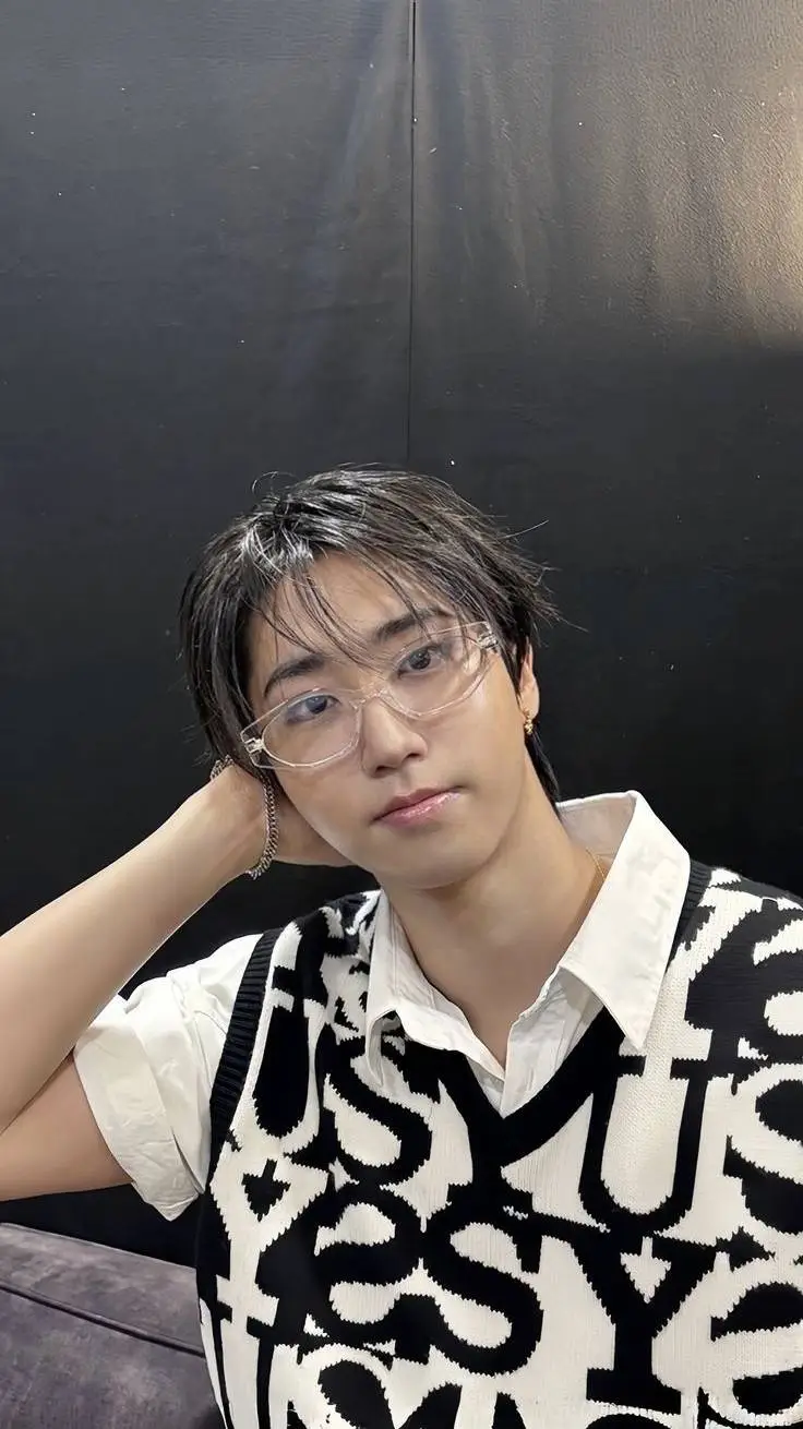 ai character: Han background