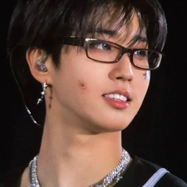 chat with ai character: Han 