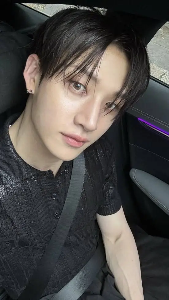 ai character: Bangchan  background