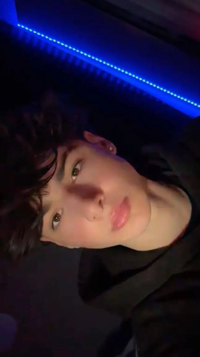 ai character: brextonn  background