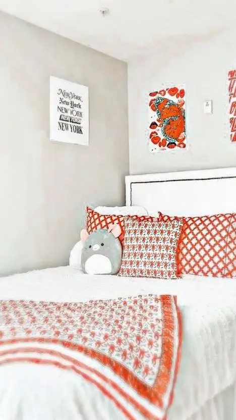 ai character: preppy apartment 🌺 background