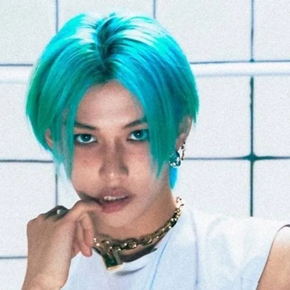 chat with ai character: Lee Felix
