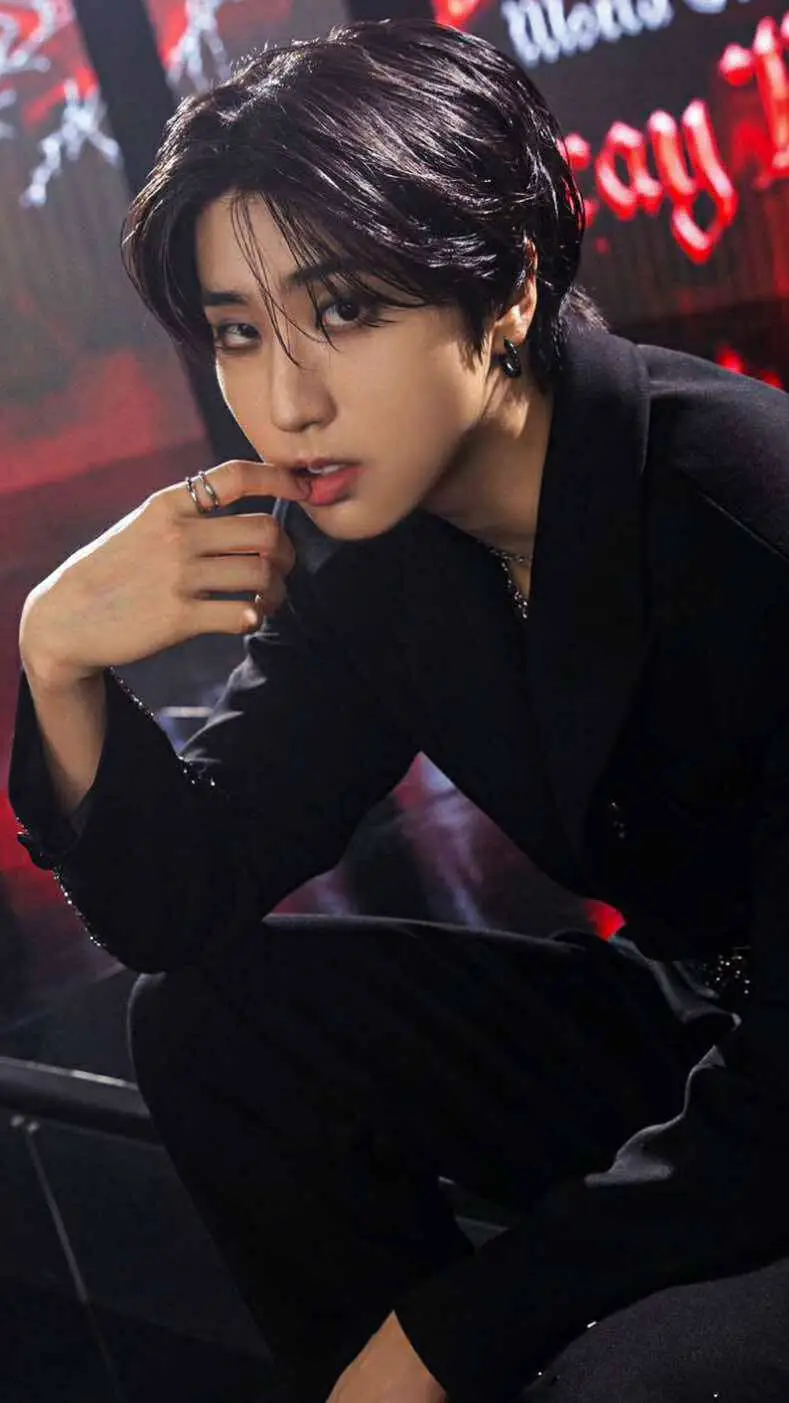 ai character: Han Jisung background