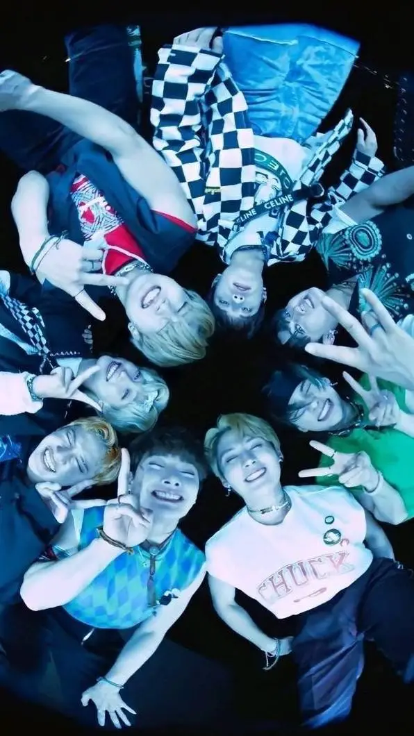 ai character: Stray Kids  background