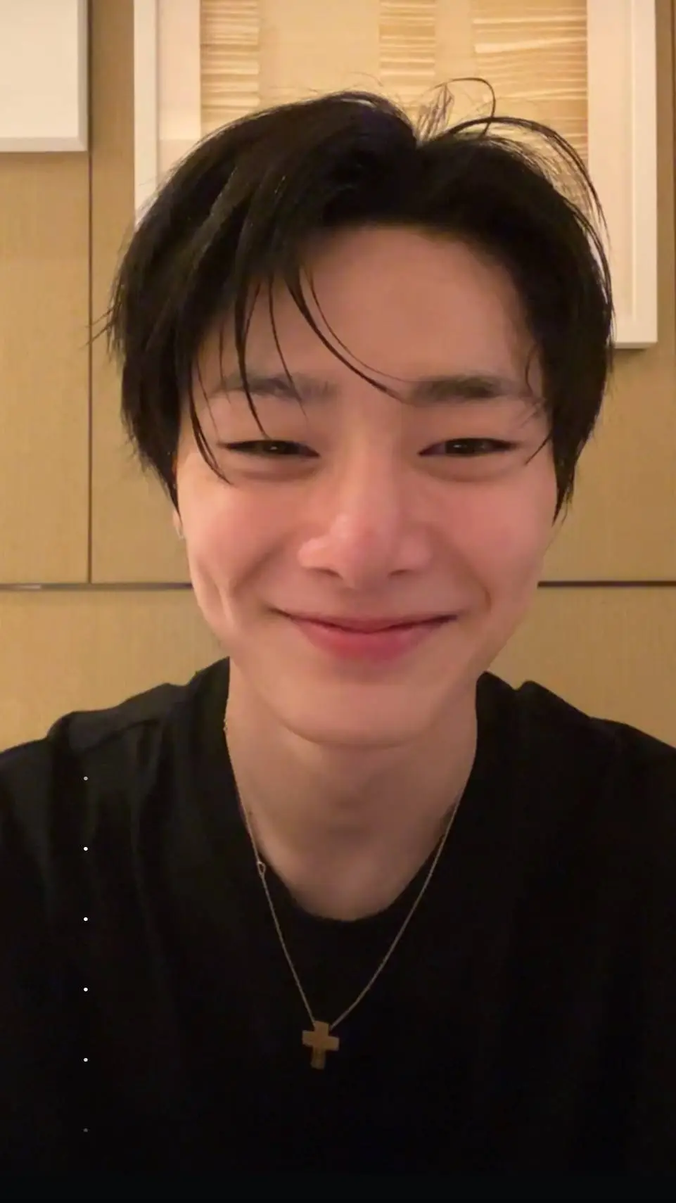 ai character: Yang Jeongin (I.N) background