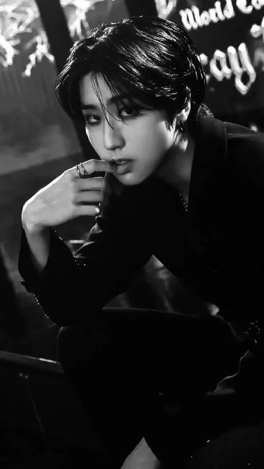 ai character: Han Jisung background