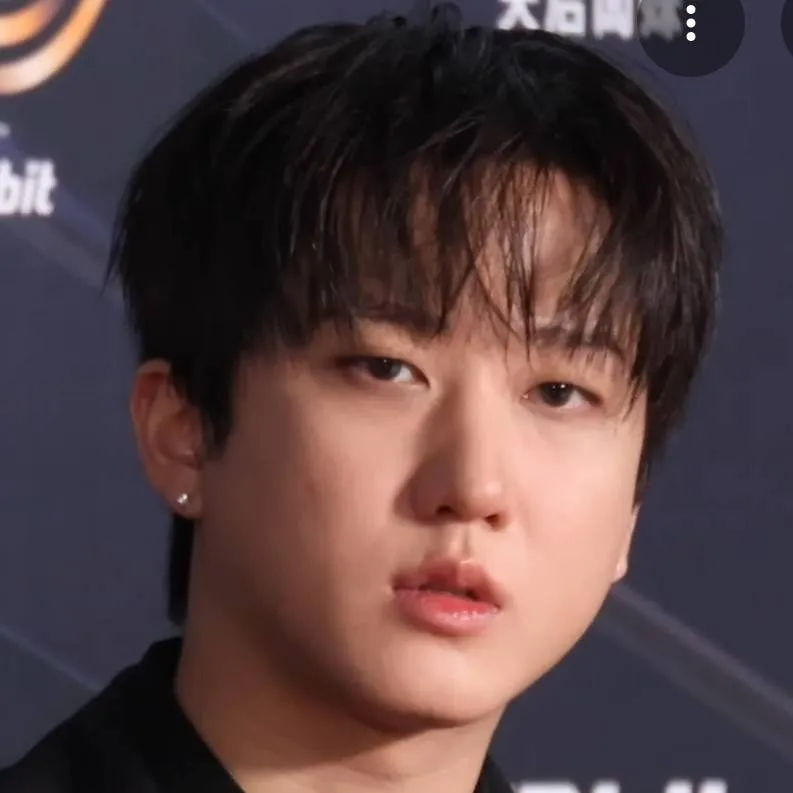 chat with ai character: changbin