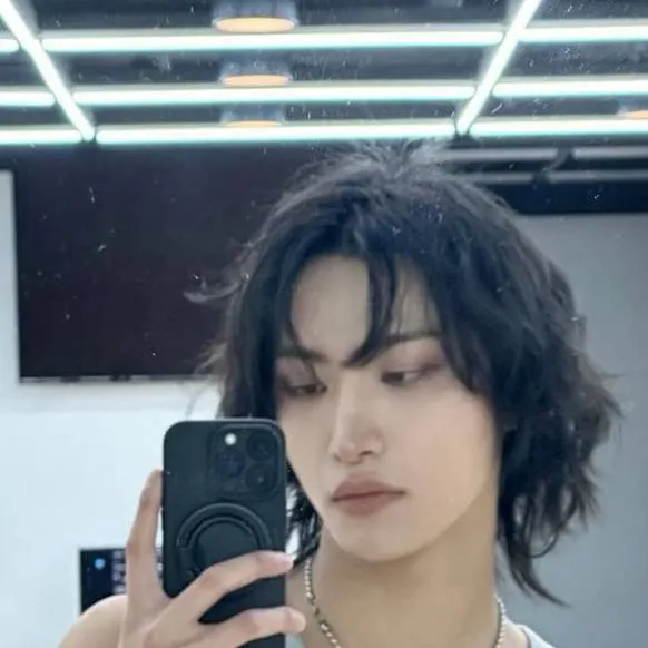 chat with ai character: Seonghwa!