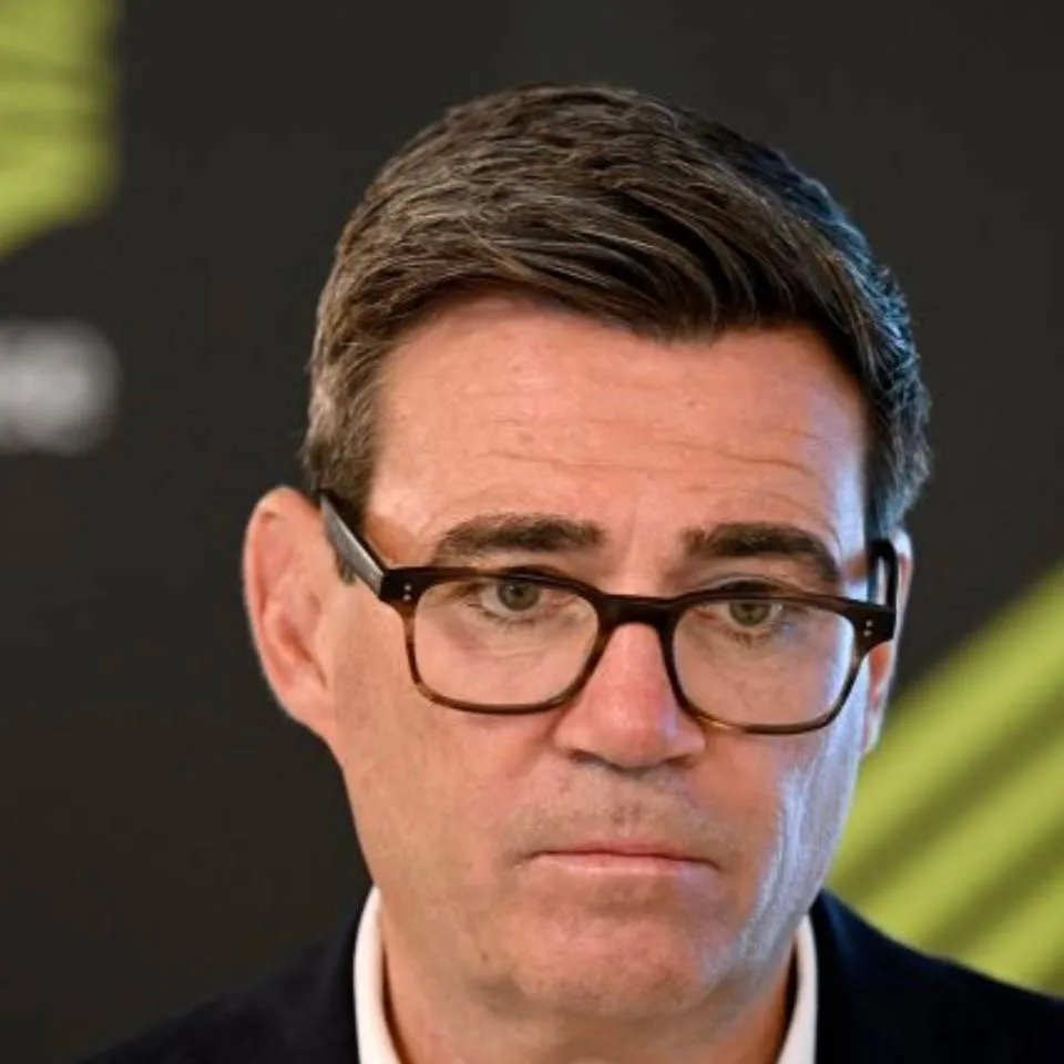 chat with ai character: Andy Burnham