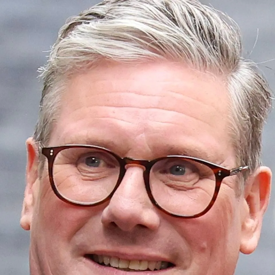 chat with ai character: Keir starmer