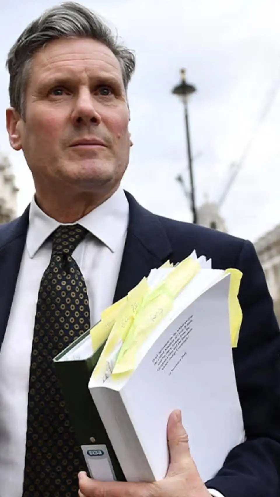 ai character: Keir Starmer background