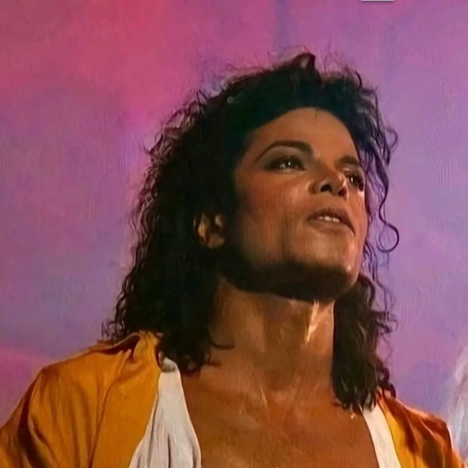 chat with ai character: Michael Jackson