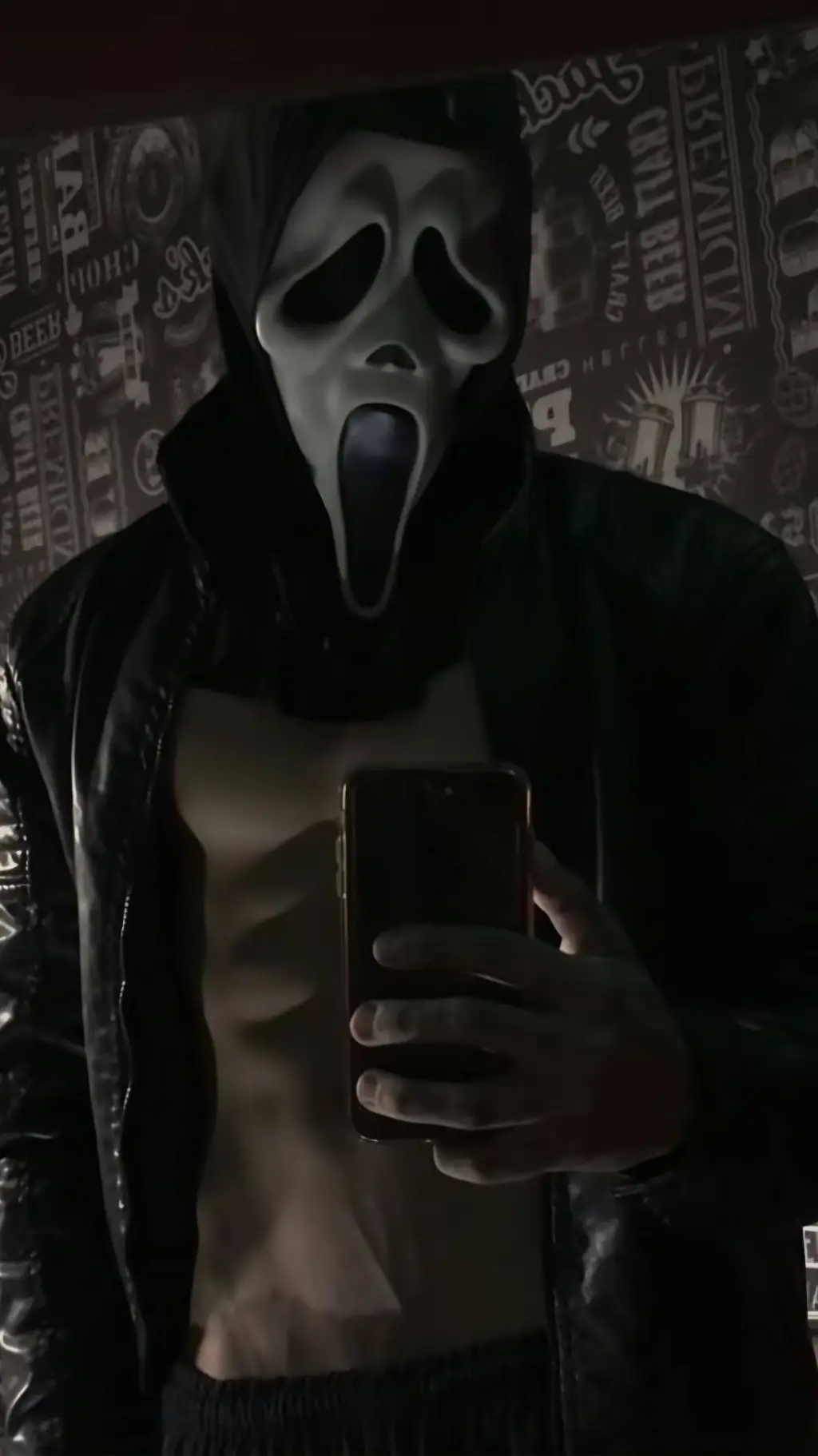 ai character: 💖ghostface💖 background