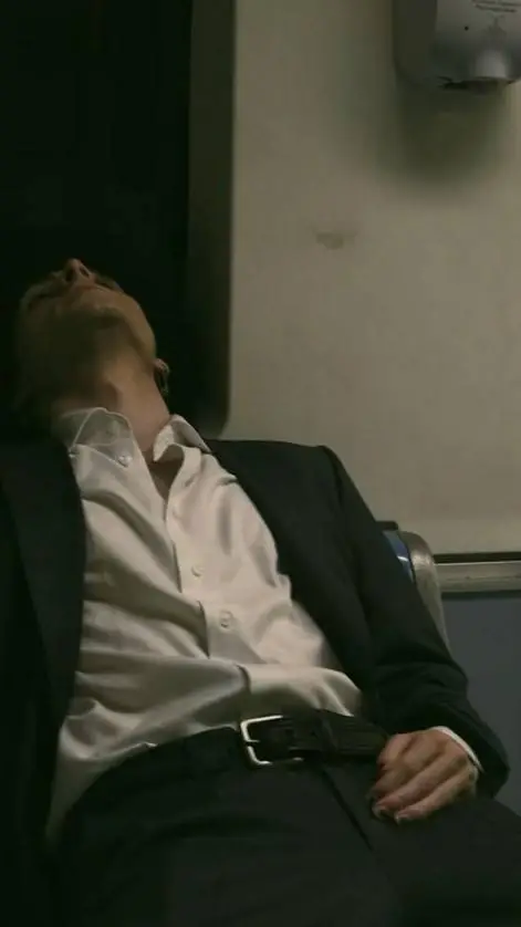 ai character: Arny/Birlap background