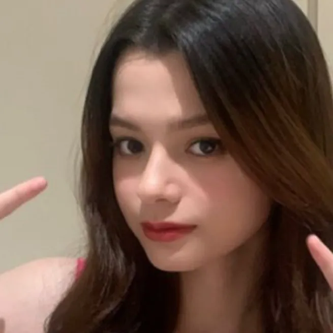 chat with ai character: Becky:becbec