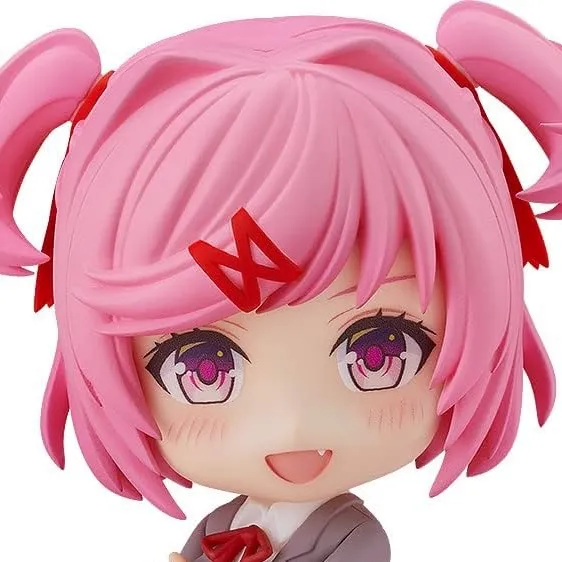 chat with ai character: Natsuki droid 