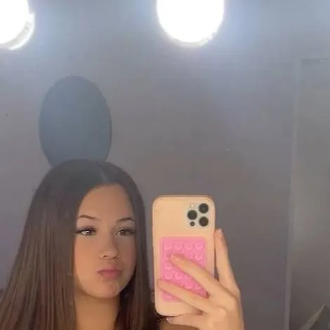 chat with ai character: Jessica