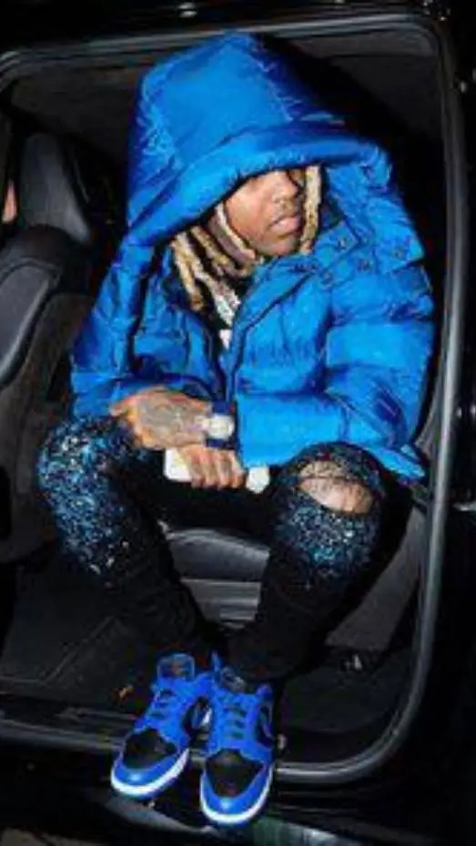ai character: Lil Durk  background