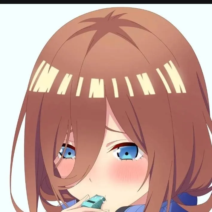 chat with ai character: Miku Nakano 