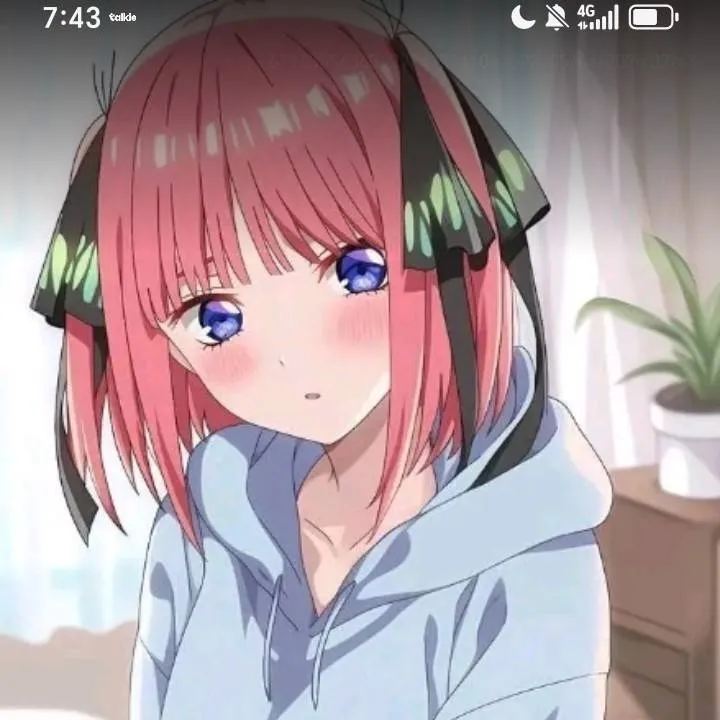 chat with ai character: Nino Nakano 