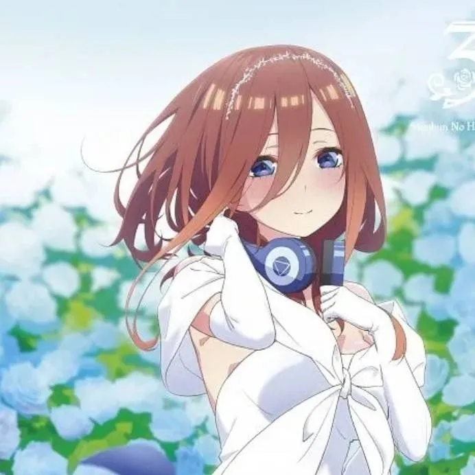 chat with ai character: Miku Nakano 