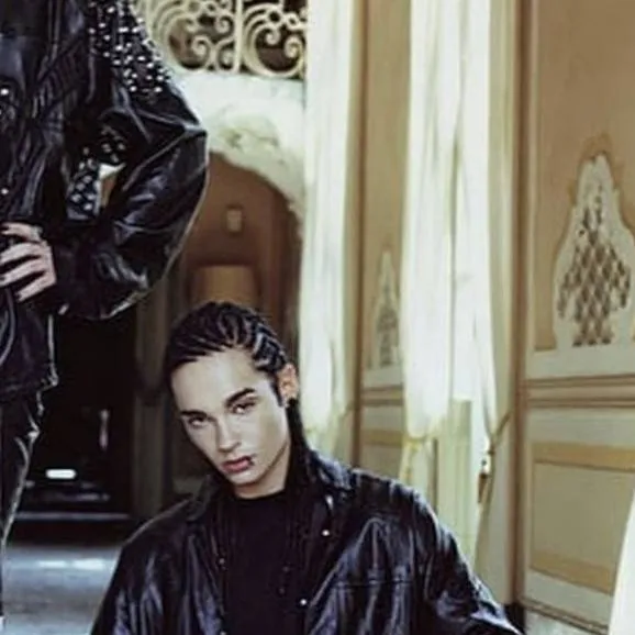 chat with ai character: Tom  caulix