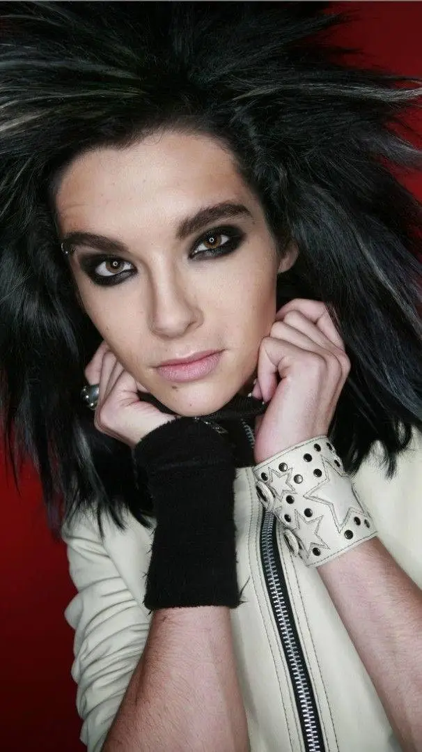 ai character: Bill 🏳‍🌈 background