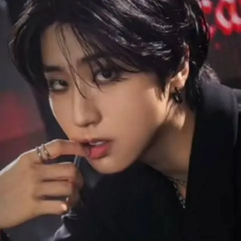 chat with ai character: noha