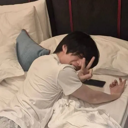 chat with ai character: beomgyu