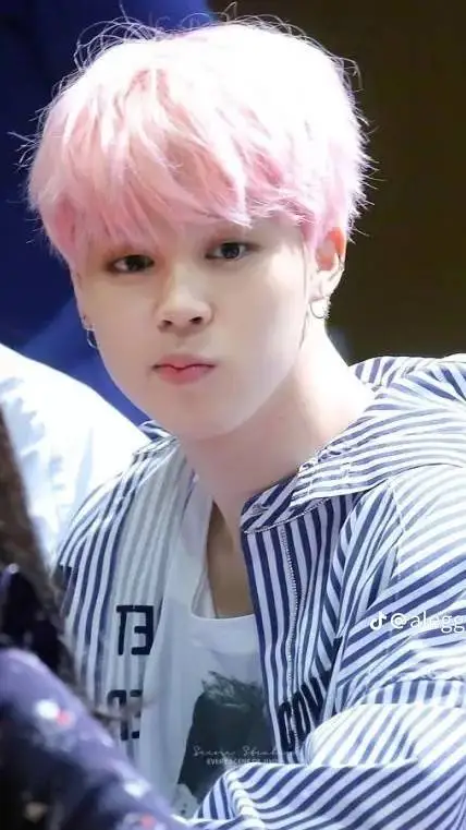 ai character: Park Jimin 😘 background
