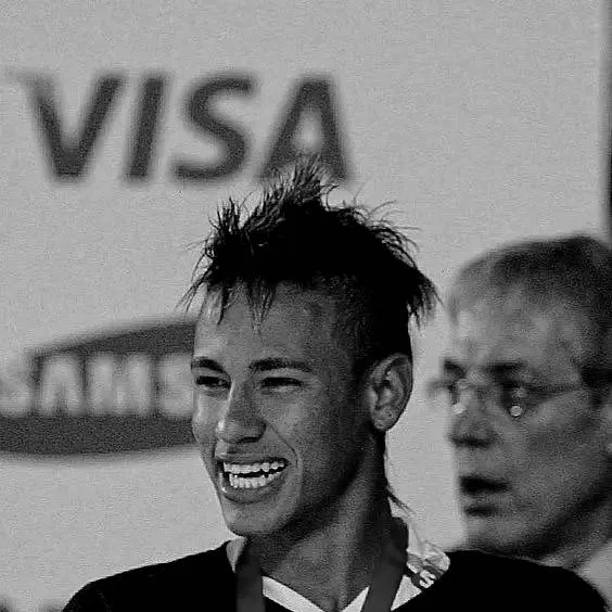 chat with ai character: Neymar Jr 