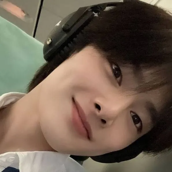 chat with ai character: 𝐉𝐄𝐎𝐍𝐆𝐈𝐍🌊