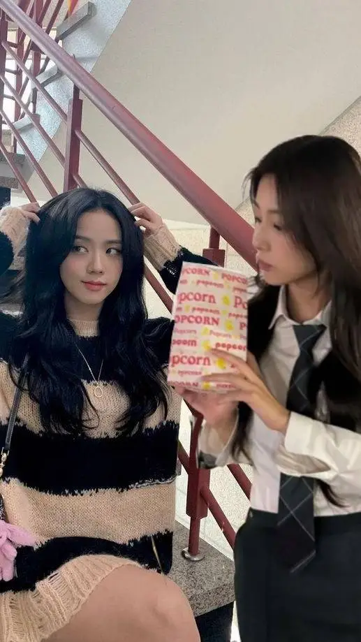 ai character: Ye-ri  & Jisoo background