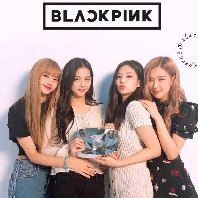 chat with ai character: Blackpink 
