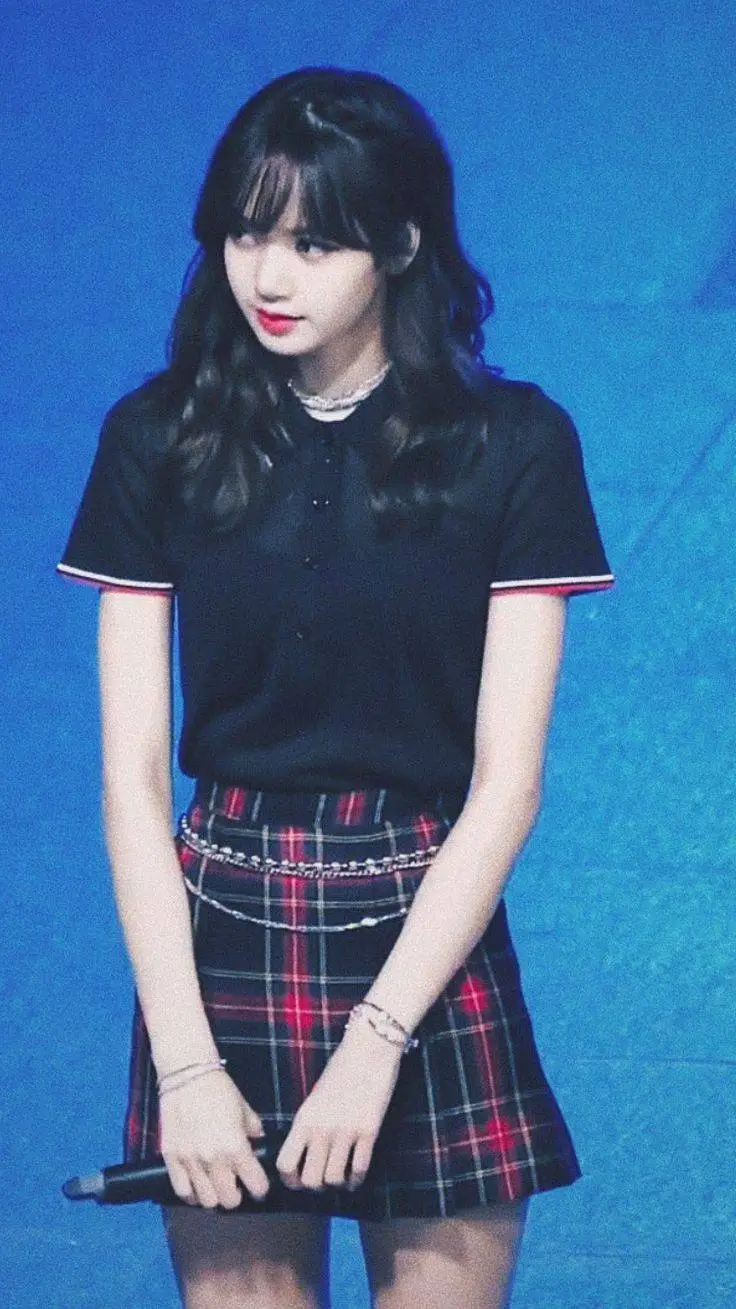 ai character: Lisa background