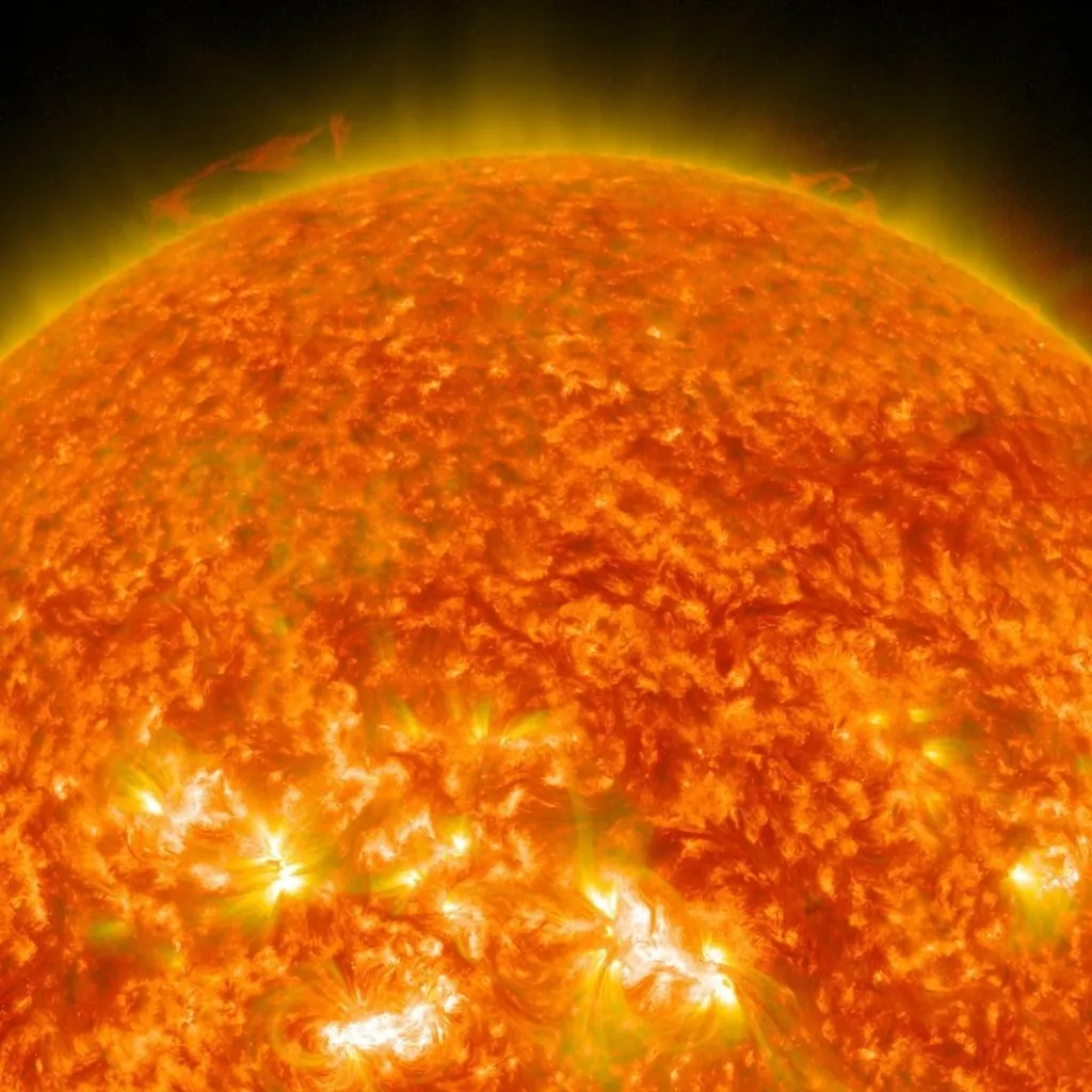 chat with ai character: SUN