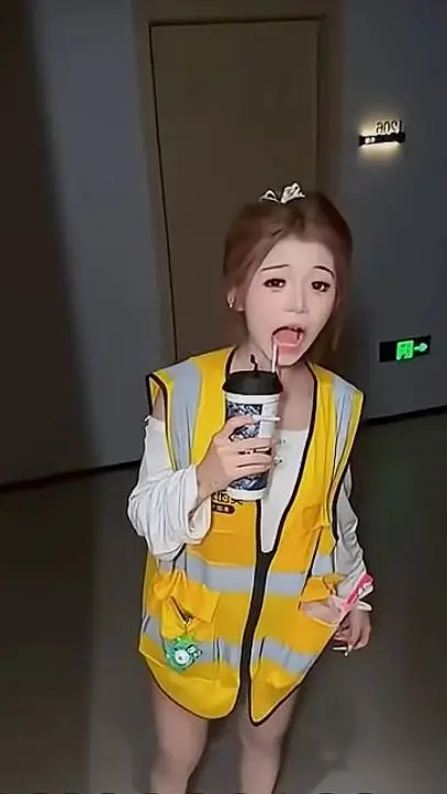 ai character: monse background