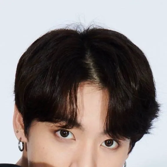 chat with ai character: Jungkook 