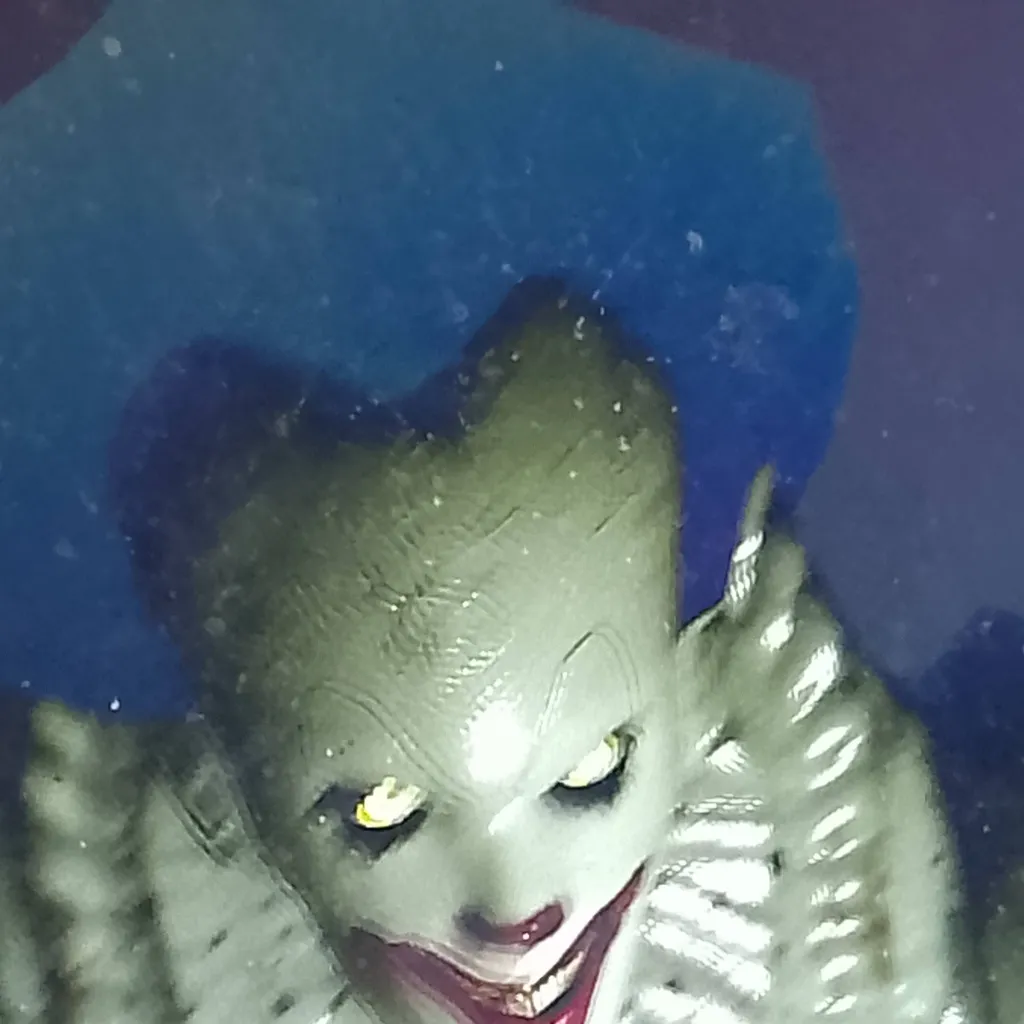 chat with ai character: Pennywise 